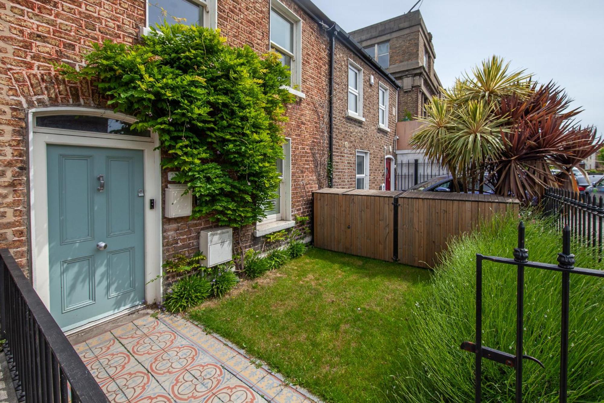 Beautiful And Spacious Home In South Circular Rd, Dublin